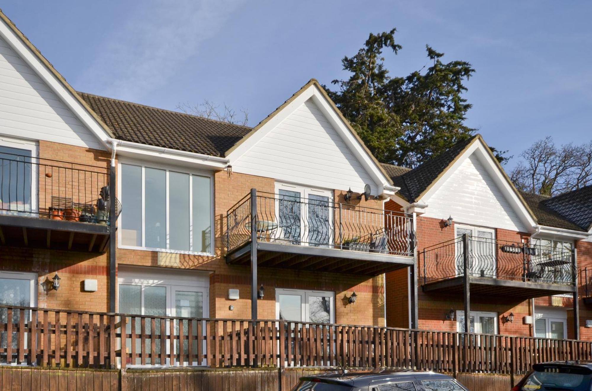 شقة Whippingham, Creek Gardens - Isle Of Wight Wootton Bridge  المظهر الخارجي الصورة